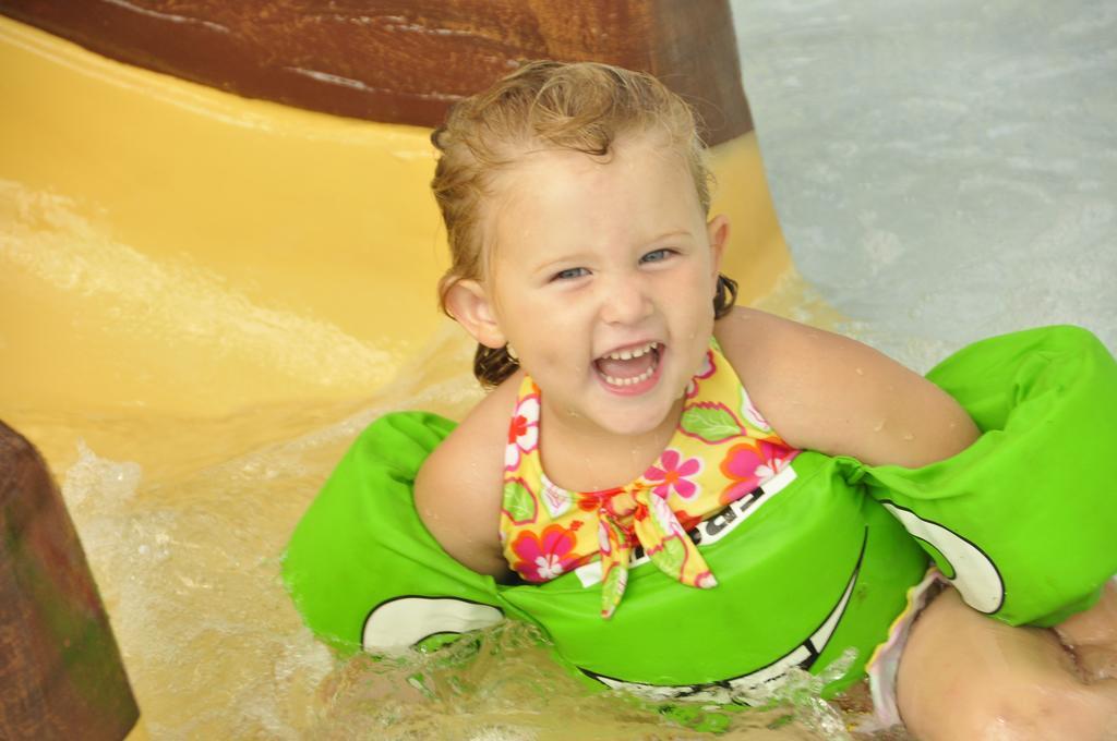 Big Splash Adventure Hotel And Indoor Water Park フレンチ・リック エクステリア 写真